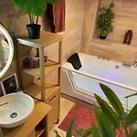 Casa Del Jaguar Gorges (Pays de la Loire)